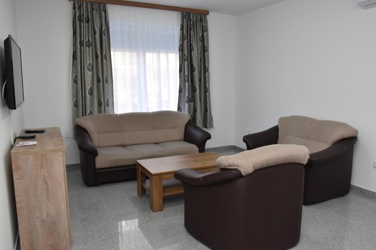 Motel Centar Bijeljina Exterior foto